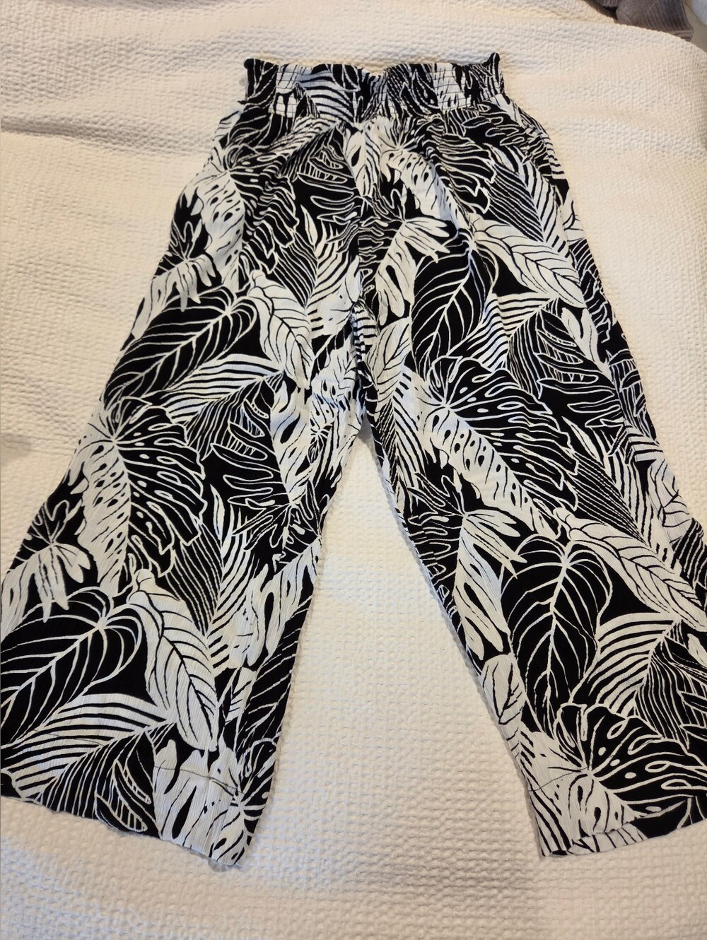 Grace Black and White Tropical Leaf Wide-Leg Pants